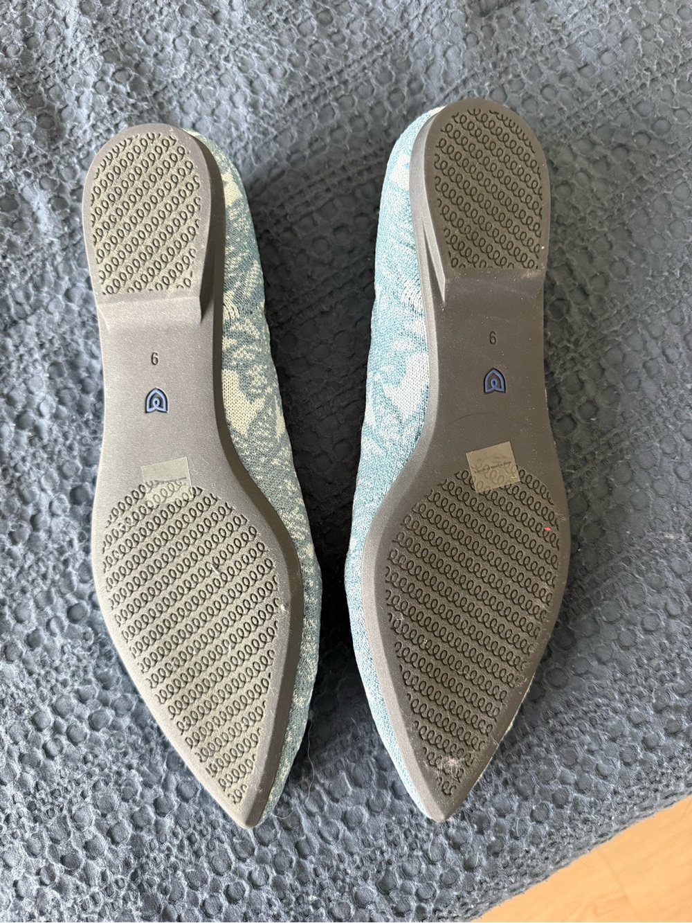 Women’s Light Blue Floral Pointed Toe Flats - Picture 3 of 3